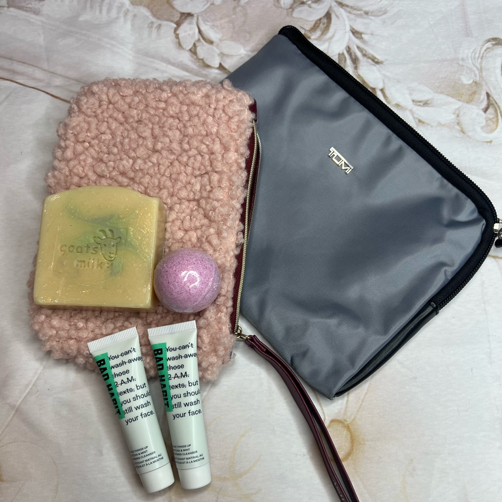 6pc Tumi Bundle